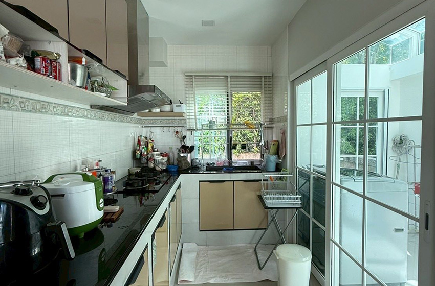 House with Shared Pool in Bangnatrad 